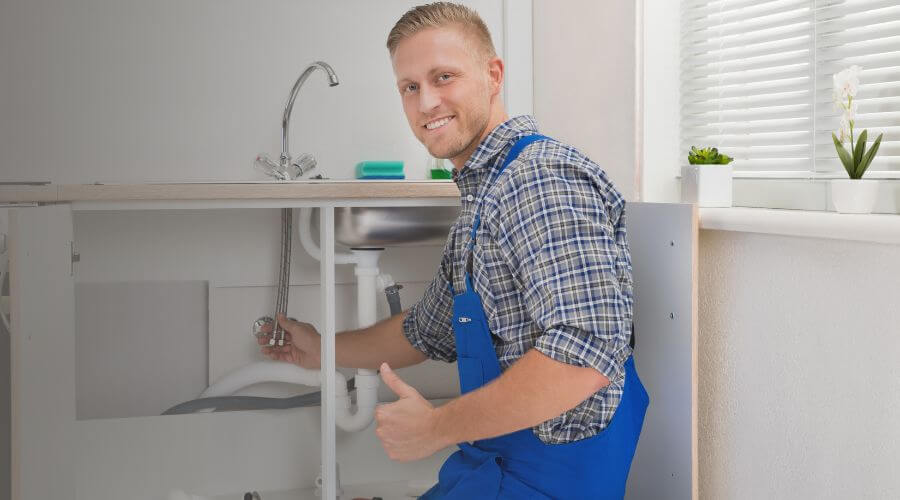 Nighttime Plumber in Almont, MI